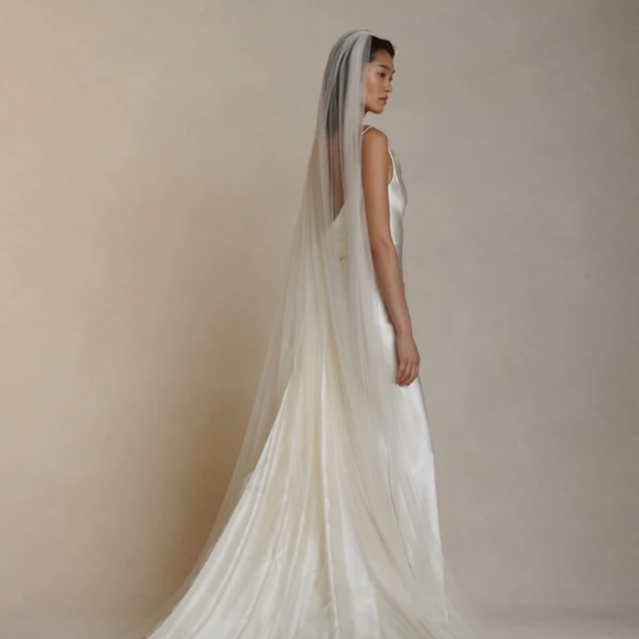 Danielle Frankel Accessories - Simple Tulle Bridal Veil - Danielle Frankel, Never Worn